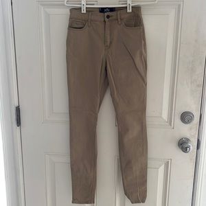 Hollister High Rise Super Skinny Khakis